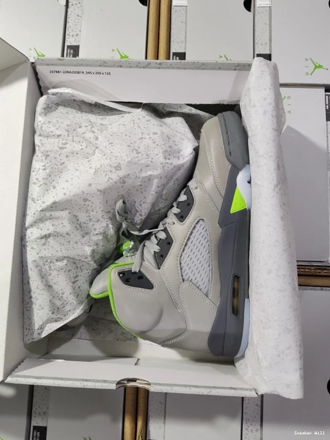 762 Green StreetReady DM9014- Bean Jordan5 950 0609
